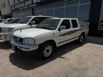 Nissan  Pickup  2008  Manual  173,000 Km  4 Cylinder  Rear Wheel Drive (RWD)  Pick Up  White