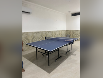 ازرق  طاولة تنس ( بنق بونق )