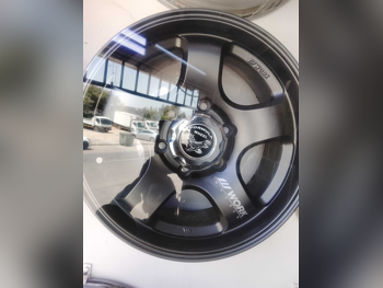 Wheel Rims Nissan /  16''  4  6