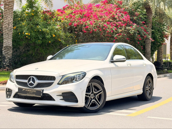 مرسيدس - بنز  سي - كلاس  200  2020  اوتوماتيك  133,000 كم  4 سلندر  دفع خلفي  سيدان  أبيض