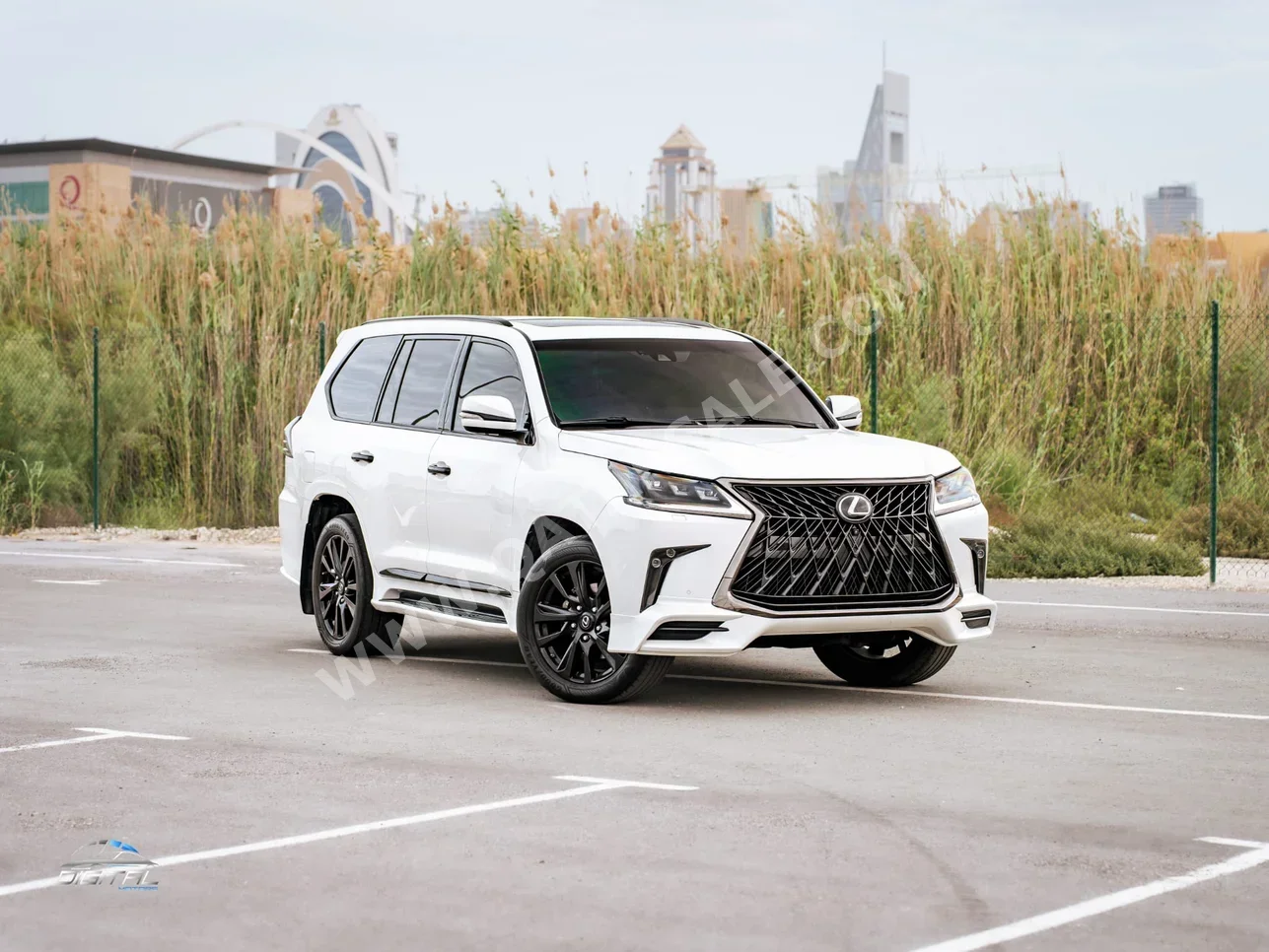 لكزس  ال اكس  570  2019  اوتوماتيك  204,950 كم  8 سلندر  دفع رباعي  اس يو في  أبيض