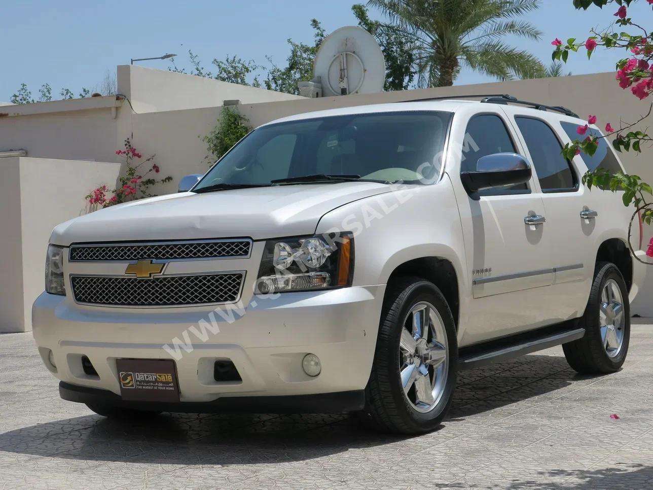 شفروليه  تاهو  ال تي زد  2013  اوتوماتيك  329,000 كم  8 سلندر  دفع خلفي  اس يو في  أبيض لؤلؤي