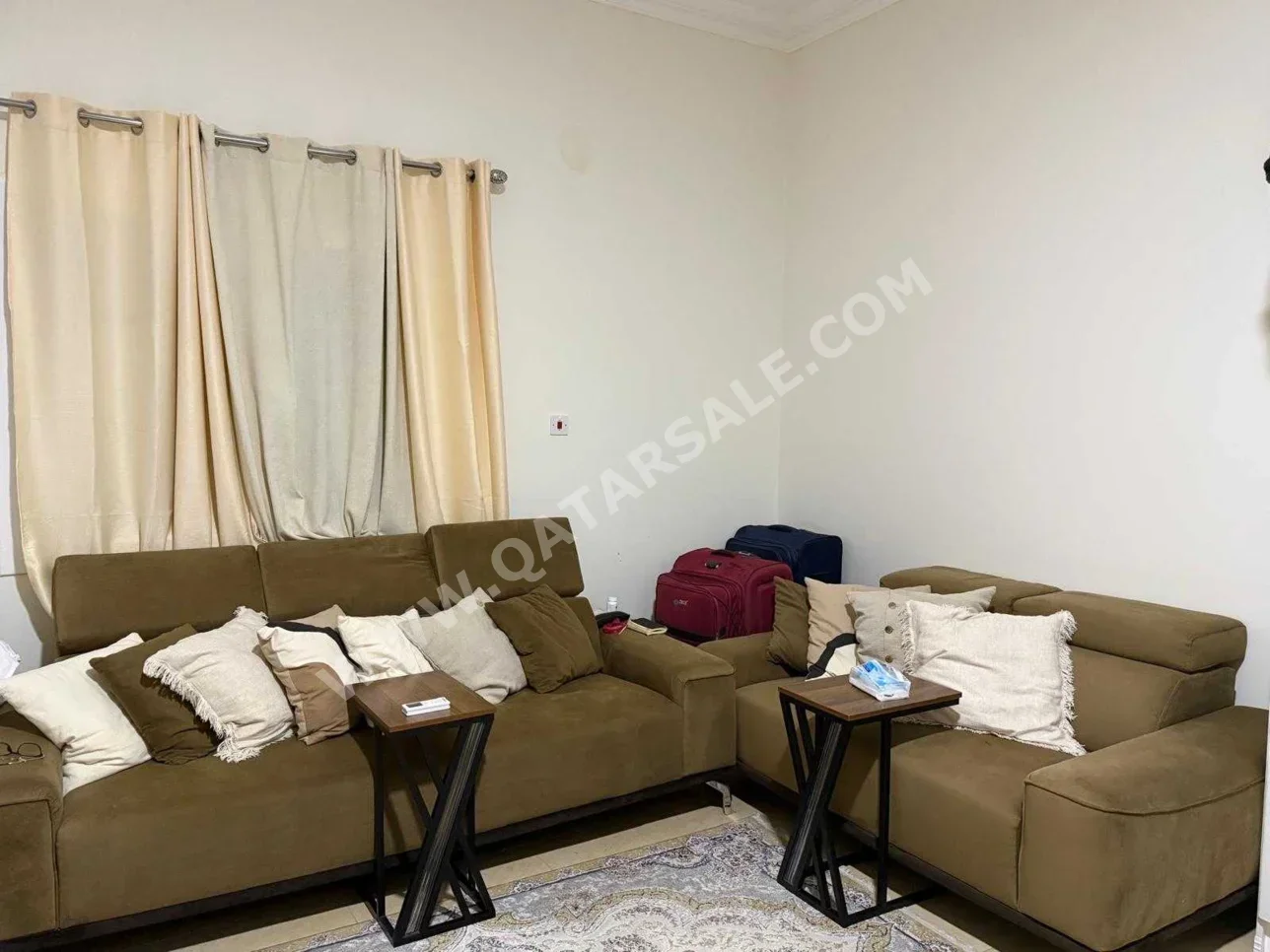 Sofas, Couches & Chairs L shape