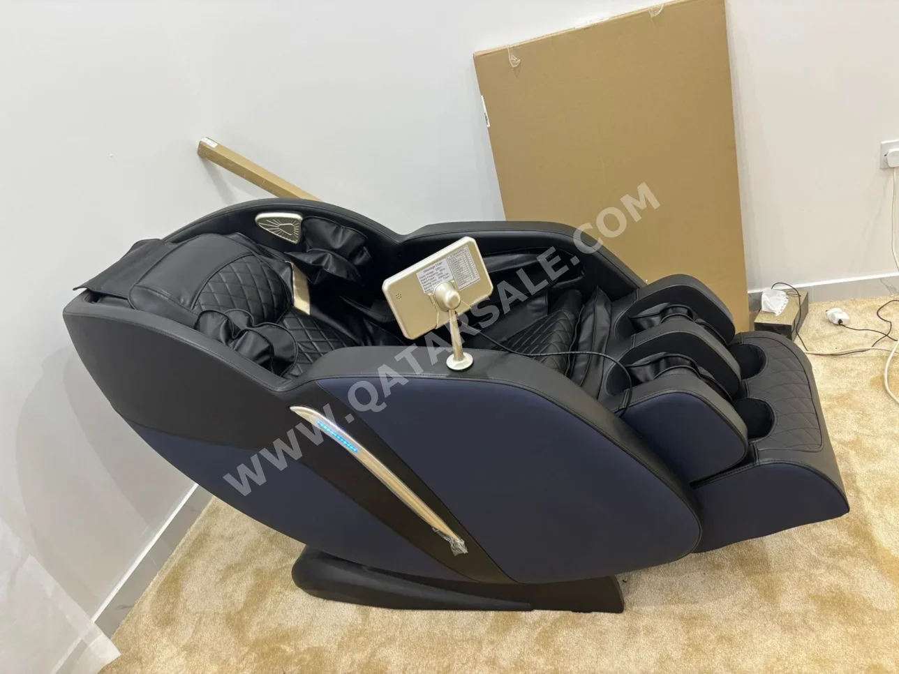 كرسي التدليك بيست مساج  أسود  الصين  كل الجسم  رباعي الأبعاد