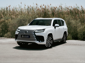 لكزس  ال اكس  700 اتش  2025  اوتوماتيك  24,000 كم  6 سلندر  دفع كلي مستمر  اس يو في  أبيض  تحت الضمان