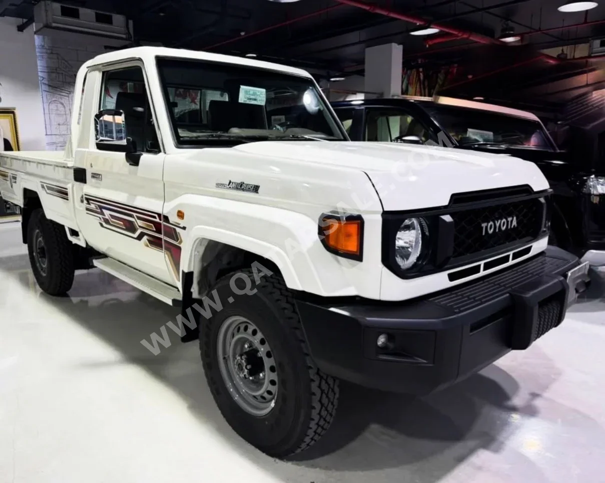 Toyota  Land Cruiser  LX  2025  Manual  0 Km  6 Cylinder  Four Wheel Drive (4WD)  Pick Up  White  With Warranty