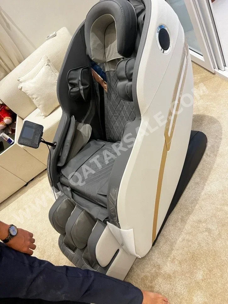 Massage Chair Leercon  White  All Body  4D