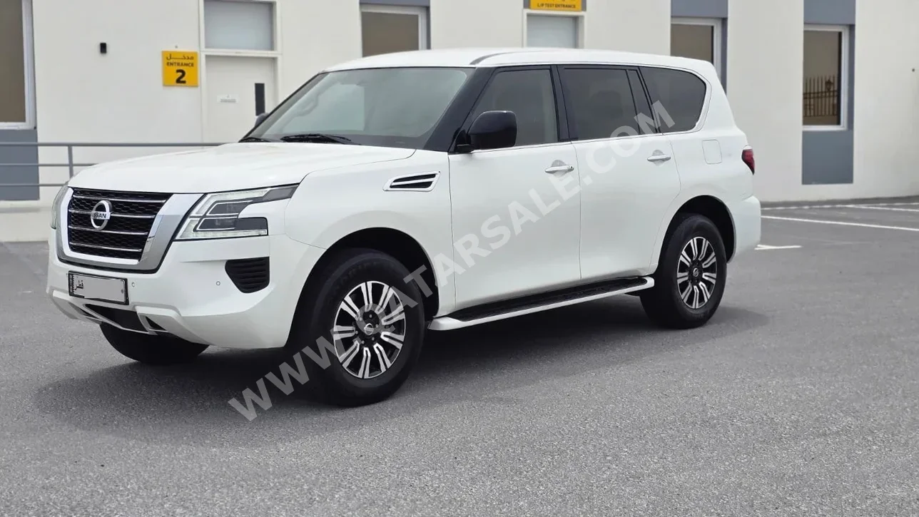 نيسان  باترول  أكس أي  2020  اوتوماتيك  178,000 كم  6 سلندر  دفع رباعي  اس يو في  أبيض