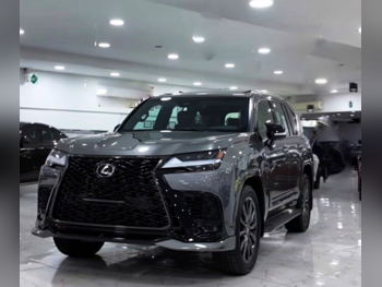 لكزس  ال اكس  600 اف سبورت  2026  اوتوماتيك  1,000 كم  6 سلندر  دفع رباعي  اس يو في  رمادي  تحت الضمان