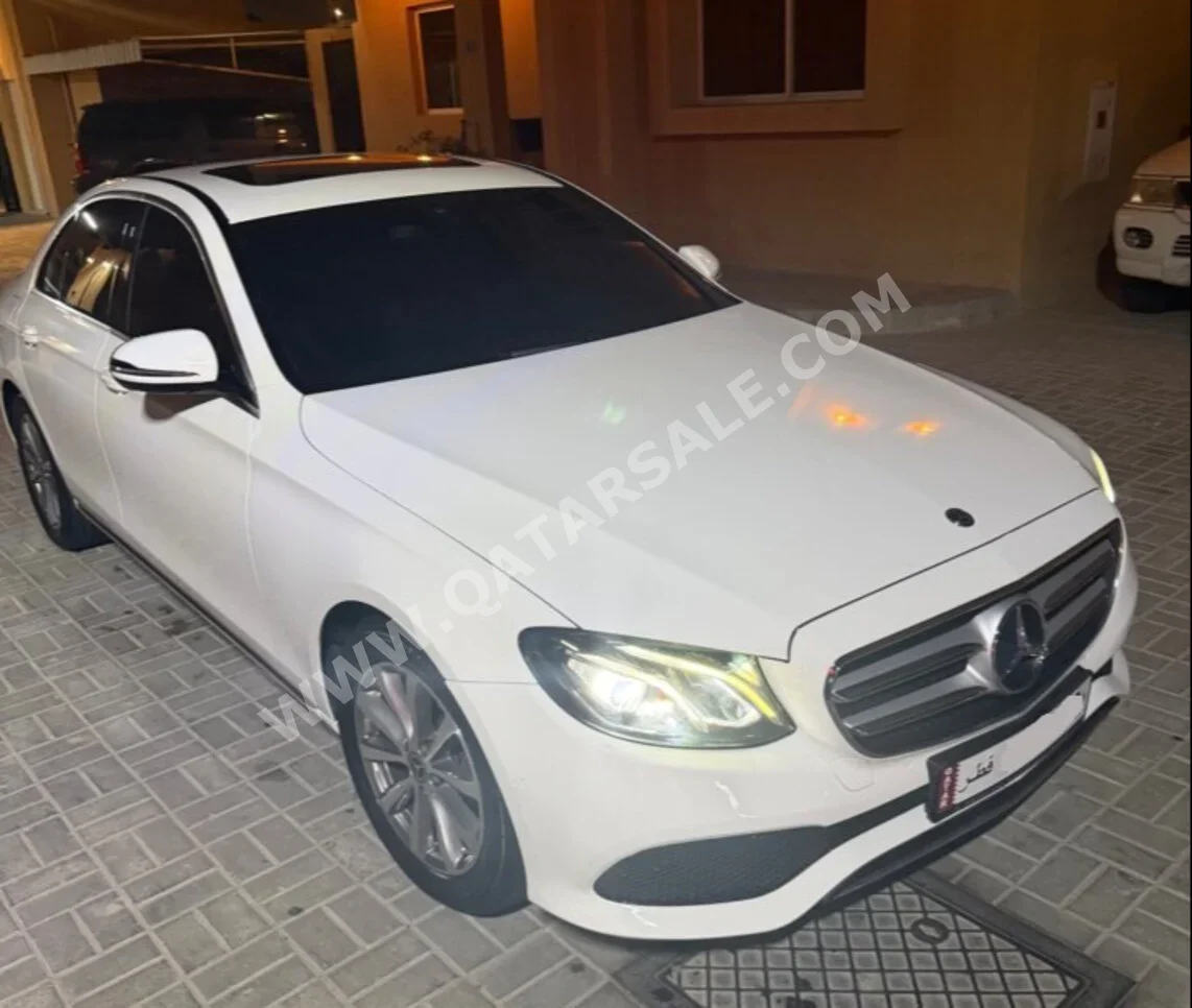 مرسيدس - بنز  اي - كلاس  200  2019  اوتوماتيك  120,000 كم  4 سلندر  دفع خلفي  سيدان  أبيض