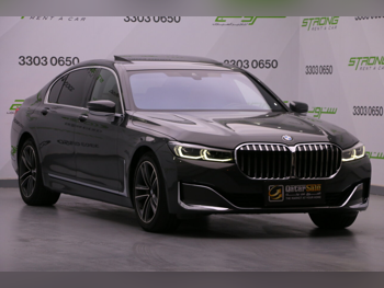 بي ام دبليو  الفئة - السابعة  730 Li  2020  اوتوماتيك  103,000 كم  4 سلندر  دفع خلفي  سيدان  رمادي