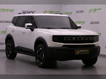 جيتور  تي 1  رويال اديشن  2025  اوتوماتيك  32,000 كم  4 سلندر  دفع رباعي  اس يو في  أبيض  تحت الضمان