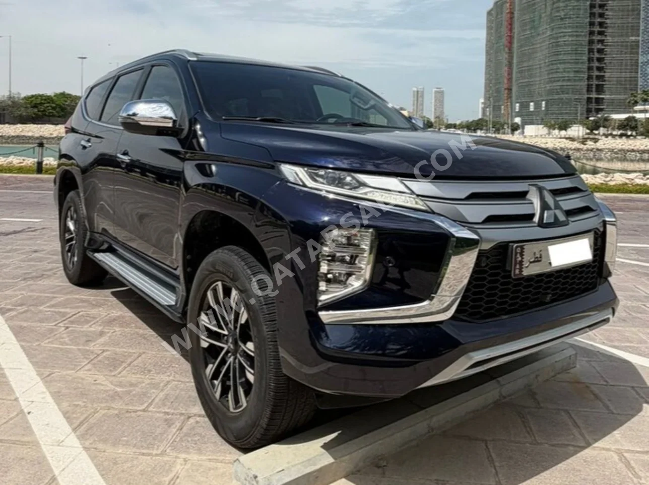 Mitsubishi  Pajero  Montero Sport  2020  Automatic  115,000 Km  6 Cylinder  Four Wheel Drive (4WD)  SUV  Blue