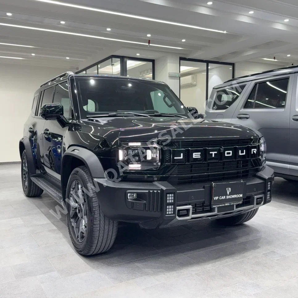 جيتور  تي 2  لكجري بلس  2025  اوتوماتيك  22,000 كم  4 سلندر  دفع كلي مستمر  اس يو في  أسود  تحت الضمان