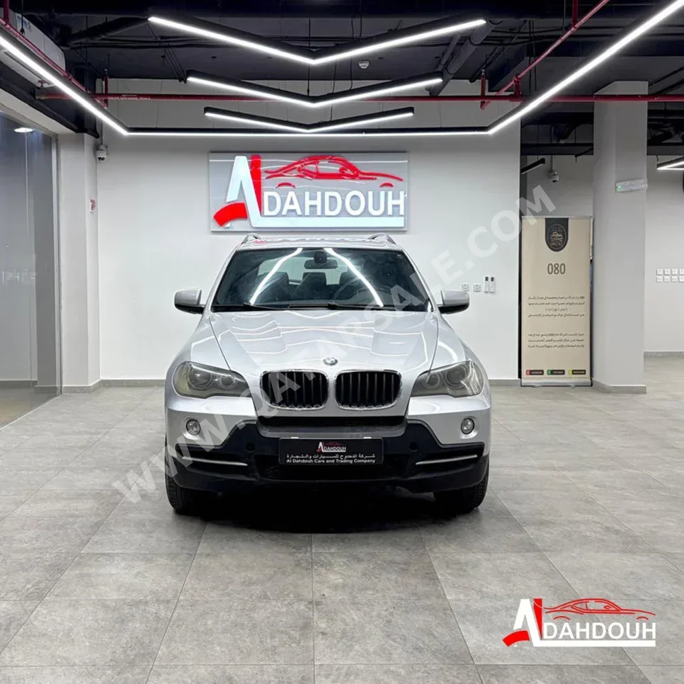 بي ام دبليو  الفئة - اكس  اكس 5  2009  اوتوماتيك  220,000 كم  6 سلندر  دفع رباعي  اس يو في  فضي