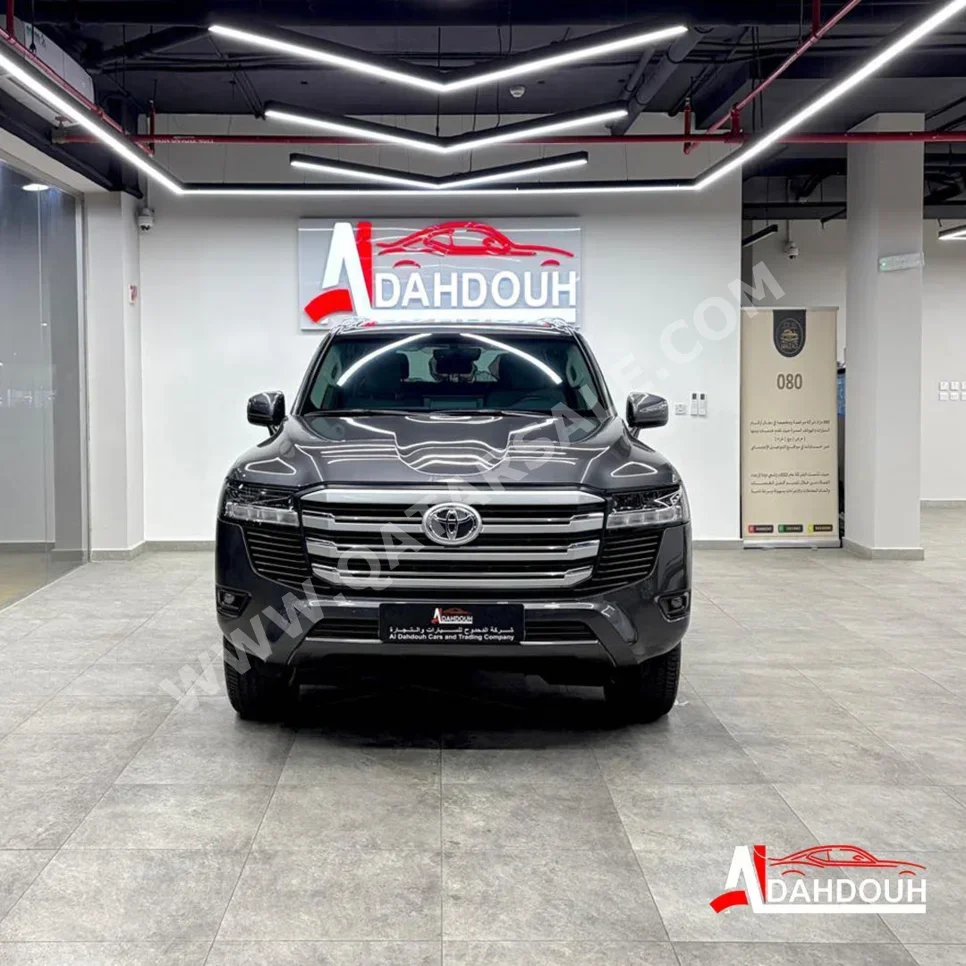 Toyota  Land Cruiser  GXR  2024  Automatic  20,000 Km  6 Cylinder  Four Wheel Drive (4WD)  SUV  Gray  With Warranty