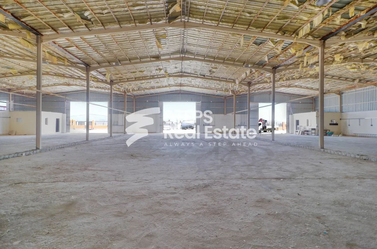 مخازن و مستودعات - الوكرة  - بركة العوامر  -المساحة: 4250 متر مربع