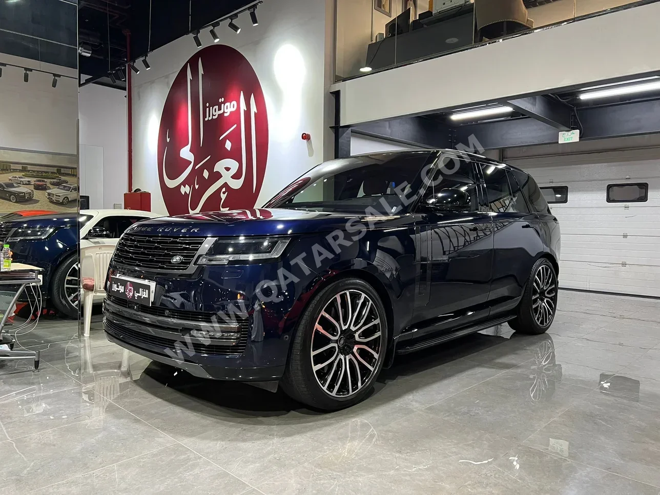 Land Rover  Range Rover  Vogue  2023  Automatic  74,000 Km  8 Cylinder  Four Wheel Drive (4WD)  SUV  Dark Blue  With Warranty