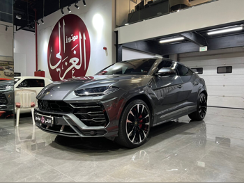 لمبرجيني  اوروس  2019  اوتوماتيك  84,000 كم  8 سلندر  دفع رباعي  اس يو في  رمادي