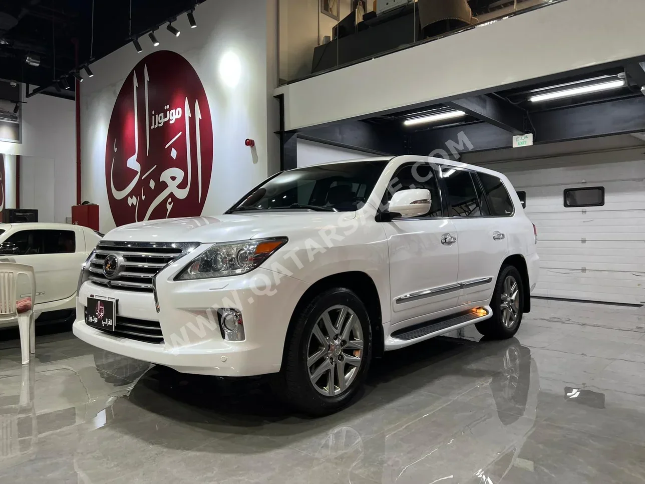 لكزس  ال اكس  570  2012  اوتوماتيك  141,000 كم  8 سلندر  دفع رباعي  اس يو في  أبيض