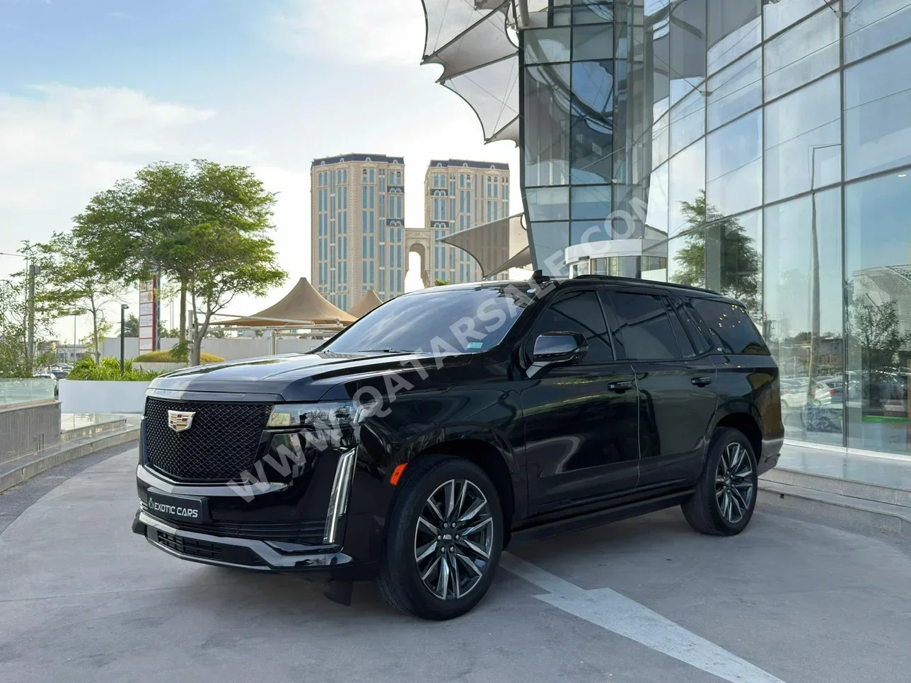 Cadillac  Escalade  600  2023  Automatic  41,000 Km  8 Cylinder  Four Wheel Drive (4WD)  SUV  Black  With Warranty