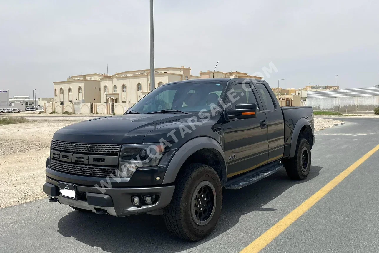 Ford  Raptor  SVT  2014  Automatic  200,000 Km  8 Cylinder  Four Wheel Drive (4WD)  Pick Up  Black
