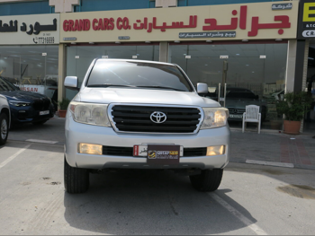تويوتا  لاند كروزر  جي اكس  2011  اوتوماتيك  430,000 كم  6 سلندر  دفع رباعي  اس يو في  رمادي