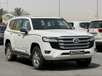تويوتا  لاند كروزر  في اكس توين توربو  2023  اوتوماتيك  0 كم  6 سلندر  دفع رباعي  اس يو في  أبيض  تحت الضمان
