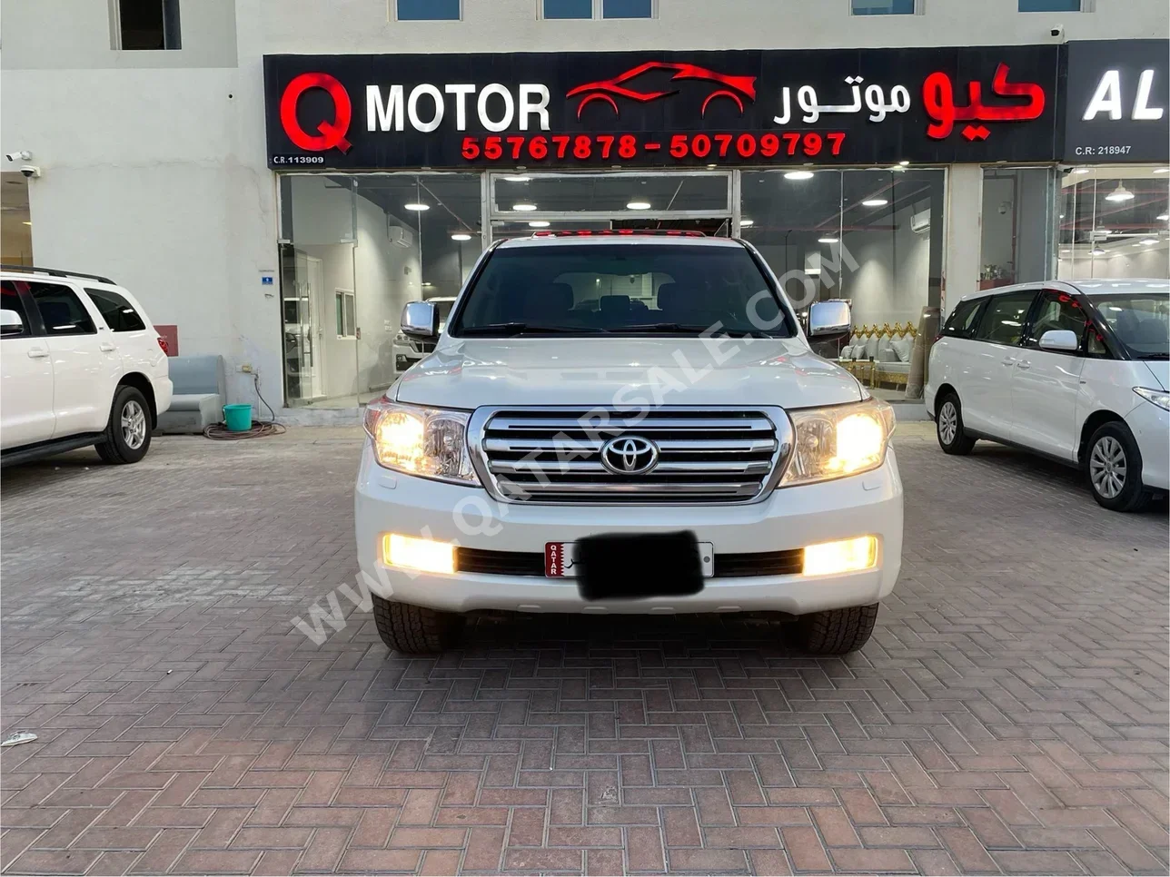 تويوتا  لاند كروزر  جي اكس ار  2011  اوتوماتيك  314,000 كم  8 سلندر  دفع رباعي  اس يو في  أبيض