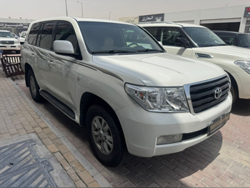 تويوتا  لاند كروزر  جي اكس  2011  اوتوماتيك  398,000 كم  6 سلندر  دفع رباعي  اس يو في  أبيض