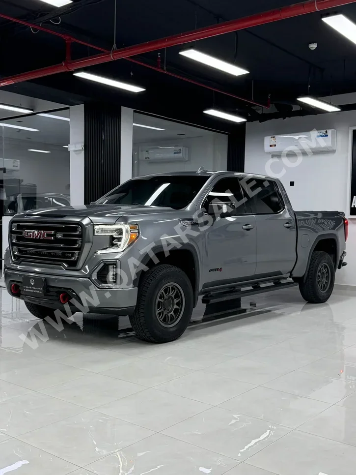GMC  Sierra  AT4  2020  Automatic  238,000 Km  8 Cylinder  Four Wheel Drive (4WD)  Pick Up  Gray