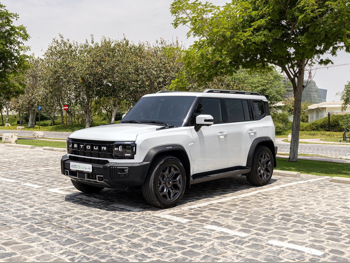Jetour  T2  Luxury  2025  Automatic  8,000 Km  4 Cylinder  Four Wheel Drive (4WD)  SUV  White  With Warranty