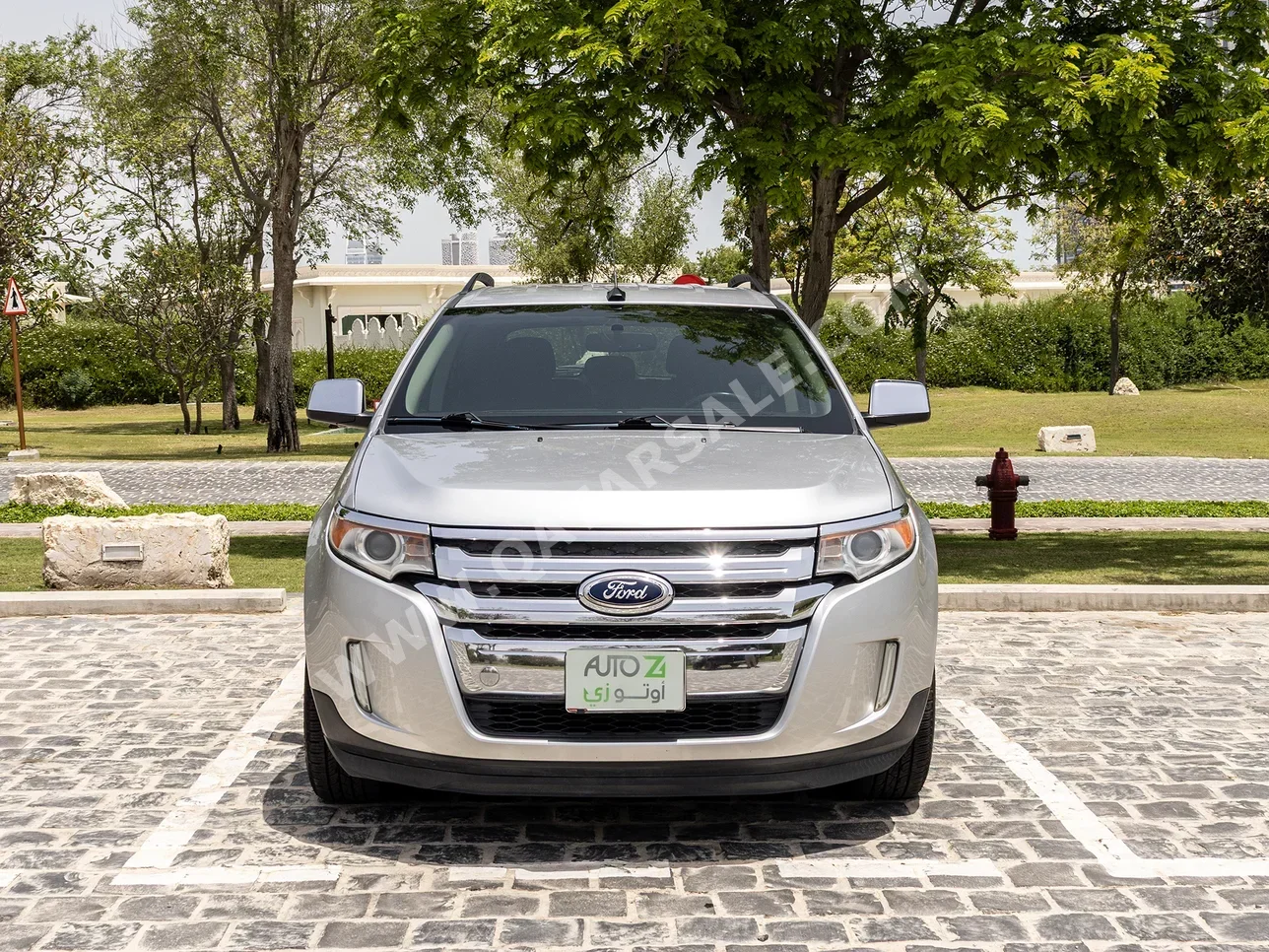 فورد  ادج  اس اي ال  2014  اوتوماتيك  178,000 كم  6 سلندر  دفع كلي مستمر  اس يو في  فضي و أسود