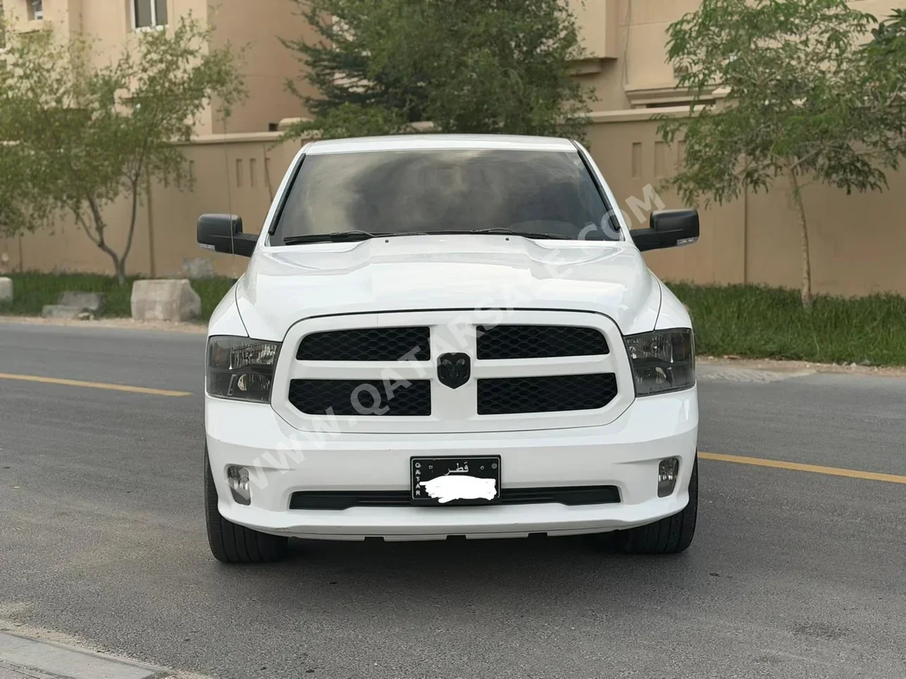 Dodge  Ram  2013  Automatic  235,000 Km  8 Cylinder  Four Wheel Drive (4WD)  Pick Up  White