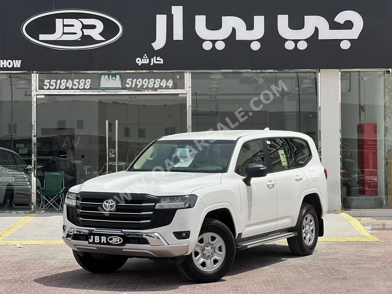 تويوتا  لاند كروزر  جي اكس  2025  اوتوماتيك  12,000 كم  6 سلندر  دفع رباعي  اس يو في  أبيض  تحت الضمان