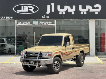 Toyota  Land Cruiser  LX  2001  Manual  148,000 Km  6 Cylinder  Four Wheel Drive (4WD)  Pick Up  Beige