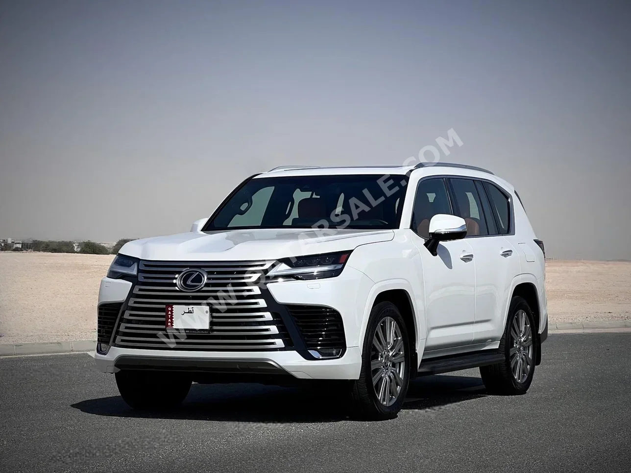 لكزس  ال اكس  600 في اي بي  2023  اوتوماتيك  4,600 كم  6 سلندر  دفع رباعي  اس يو في  أبيض  تحت الضمان