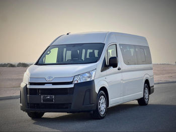 تويوتا  هايس  2023  عادي  66,000 كم  6 سلندر  دفع خلفي  فان \ باص  أبيض