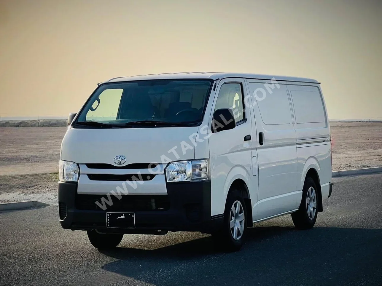 تويوتا  هايس  2021  عادي  137,300 كم  4 سلندر  دفع خلفي  فان \ باص  أبيض