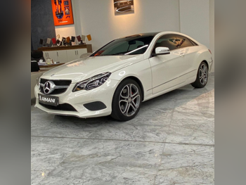 مرسيدس - بنز  اي - كلاس  200  2015  اوتوماتيك  106,000 كم  4 سلندر  دفع خلفي  كوبيه \ سبورت  أبيض