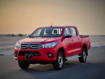 Toyota  Hilux  2022  Automatic  30,600 Km  4 Cylinder  Four Wheel Drive (4WD)  Pick Up  Red