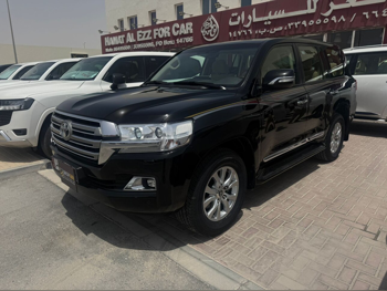 تويوتا  لاند كروزر  جي اكس ار  2018  اوتوماتيك  200,000 كم  8 سلندر  دفع رباعي  اس يو في  أسود