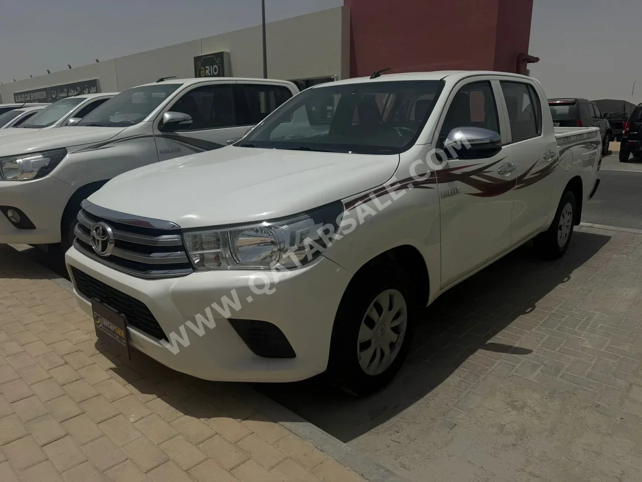 Toyota  Hilux  2022  Automatic  125,000 Km  4 Cylinder  Four Wheel Drive (4WD)  Pick Up  White