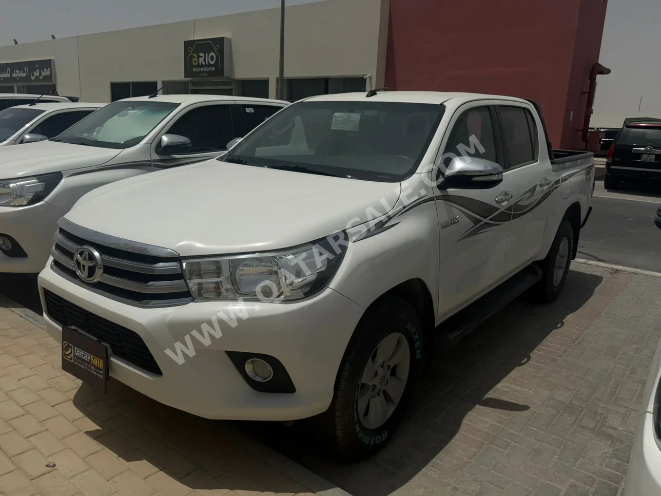 Toyota  Hilux  SR5  2018  Automatic  160,000 Km  4 Cylinder  Four Wheel Drive (4WD)  Pick Up  White