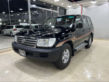Toyota  Land Cruiser  GX  2007  Manual  374,000 Km  8 Cylinder  Rear Wheel Drive (RWD)  SUV  Black
