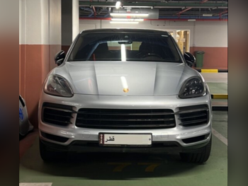 Porsche Cayenne Coupe 2022 Automatic 53,000 Km 6 Cylinder All Wheel Drive (AWD) SUV Gray