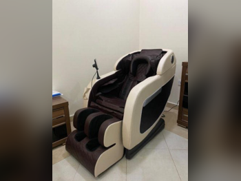 كرسي التدليك بيست مساج  أبيض  الصين  كل الجسم  رباعي الأبعاد