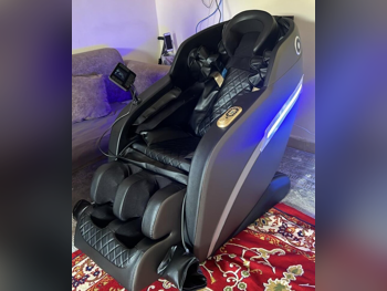 كرسي التدليك بيست مساج  أسود  الصين  كل الجسم  رباعي الأبعاد