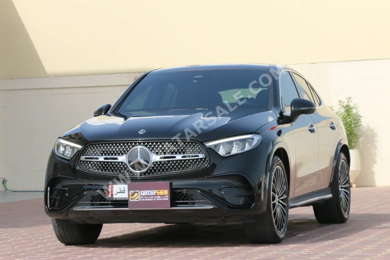 Mercedes-Benz  GLC  200  2025  Automatic  33,600 Km  4 Cylinder  Four Wheel Drive (4WD)  SUV  Black  With Warranty