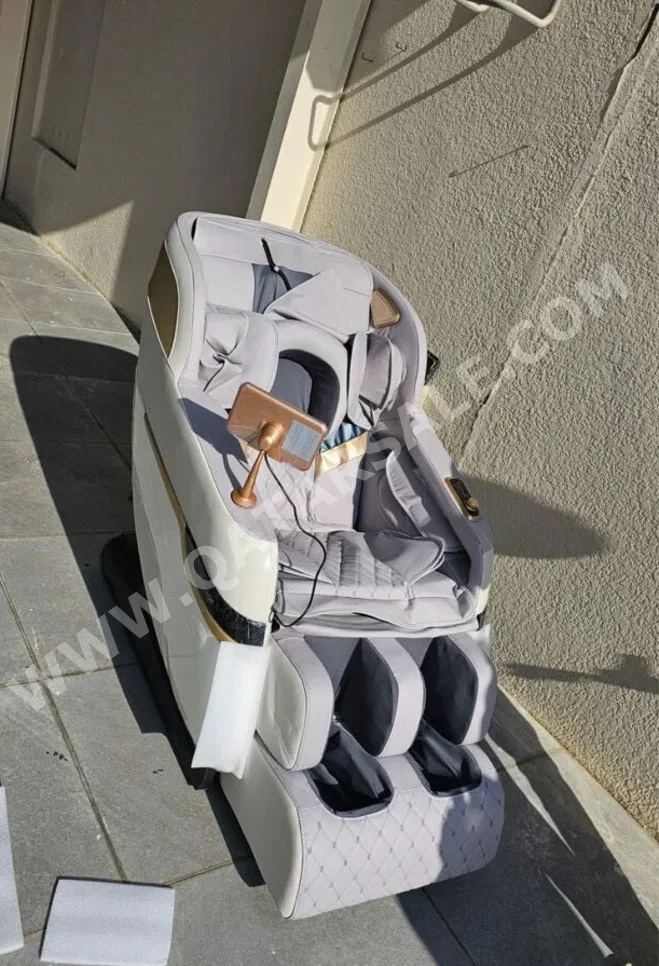 Massage Chair BestMassage  White  All Body  4D